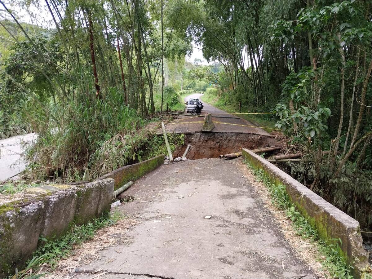 Encontramos rocas, pero vamos bien con la obra en el puente La Sonadora: Proyecta Quindío