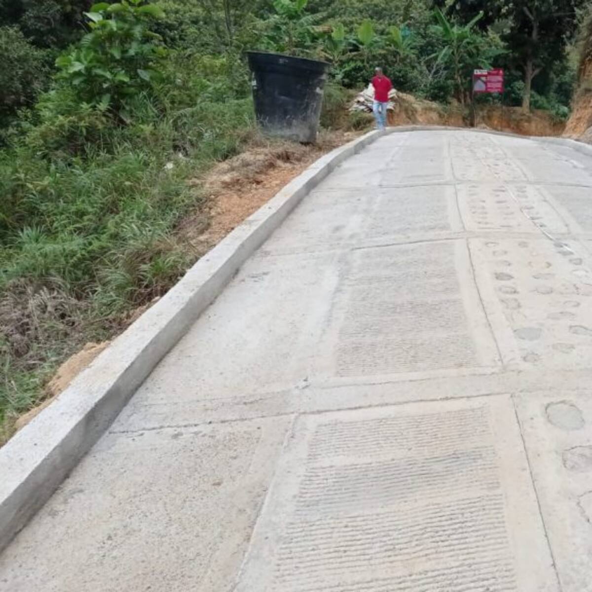 Juntas de Acción Comunal en Neiva lideran proyectos de Construcción de placas huellas
