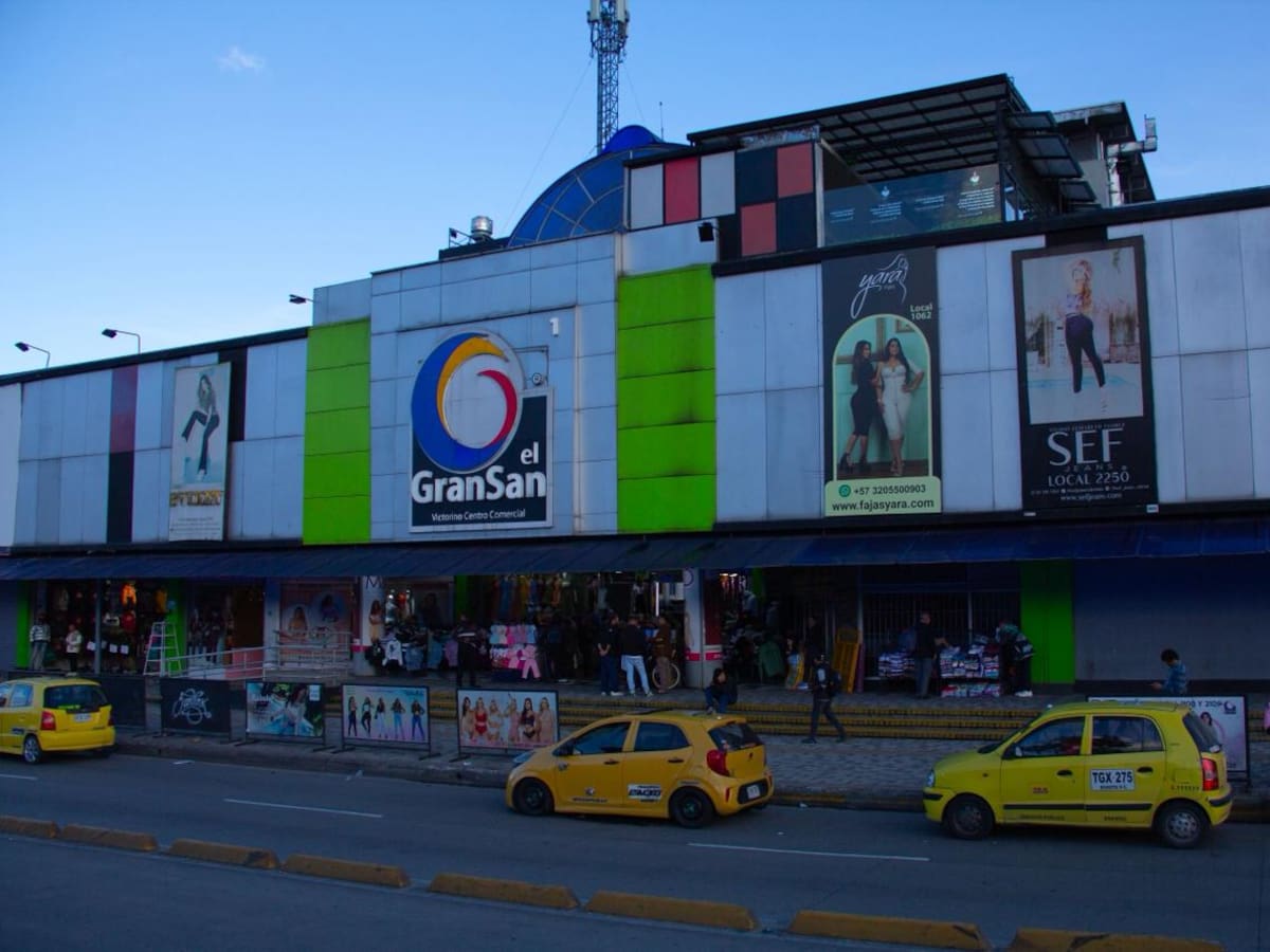 Más de 40 centros comerciales en Bogotá se convierten en puntos de acopio de ayudas humanitarias