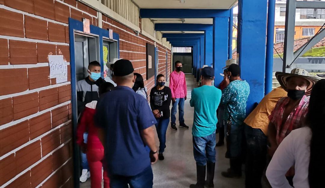 El labriego aseguró que las pérdidas económicas por dejar abandonada su parcela lo obligará a comenzar desde cero después de tantos meses de trabajo.