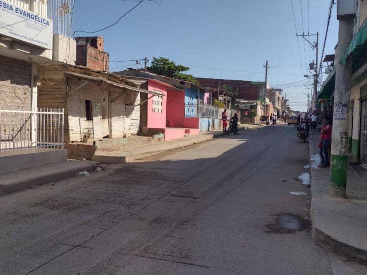 Sujeto armado asesinó a hombre mientras departía cerca de un establecimiento en Cartagena