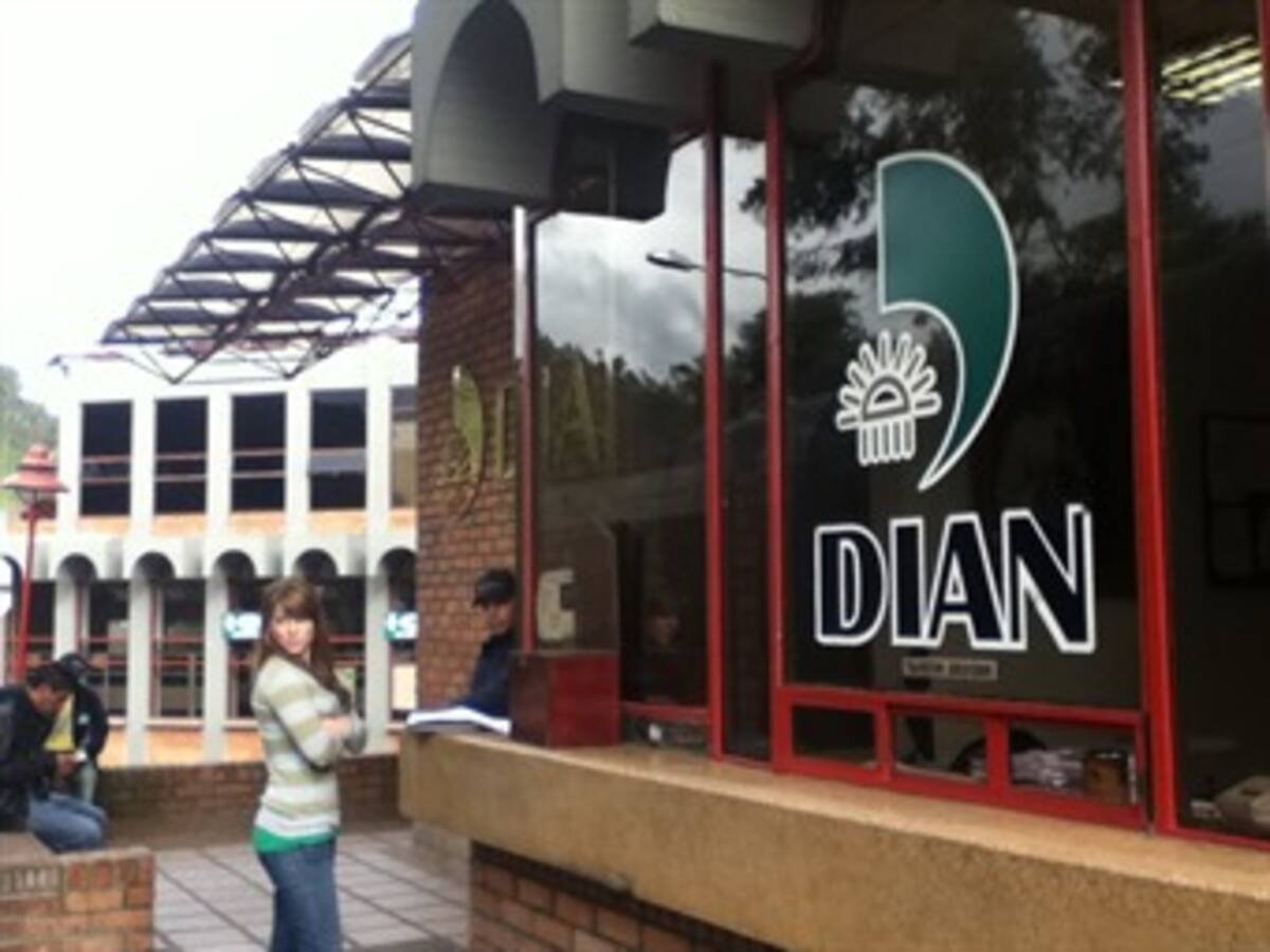 Seis empresas ficticias se crearon para estafar a la DIAN