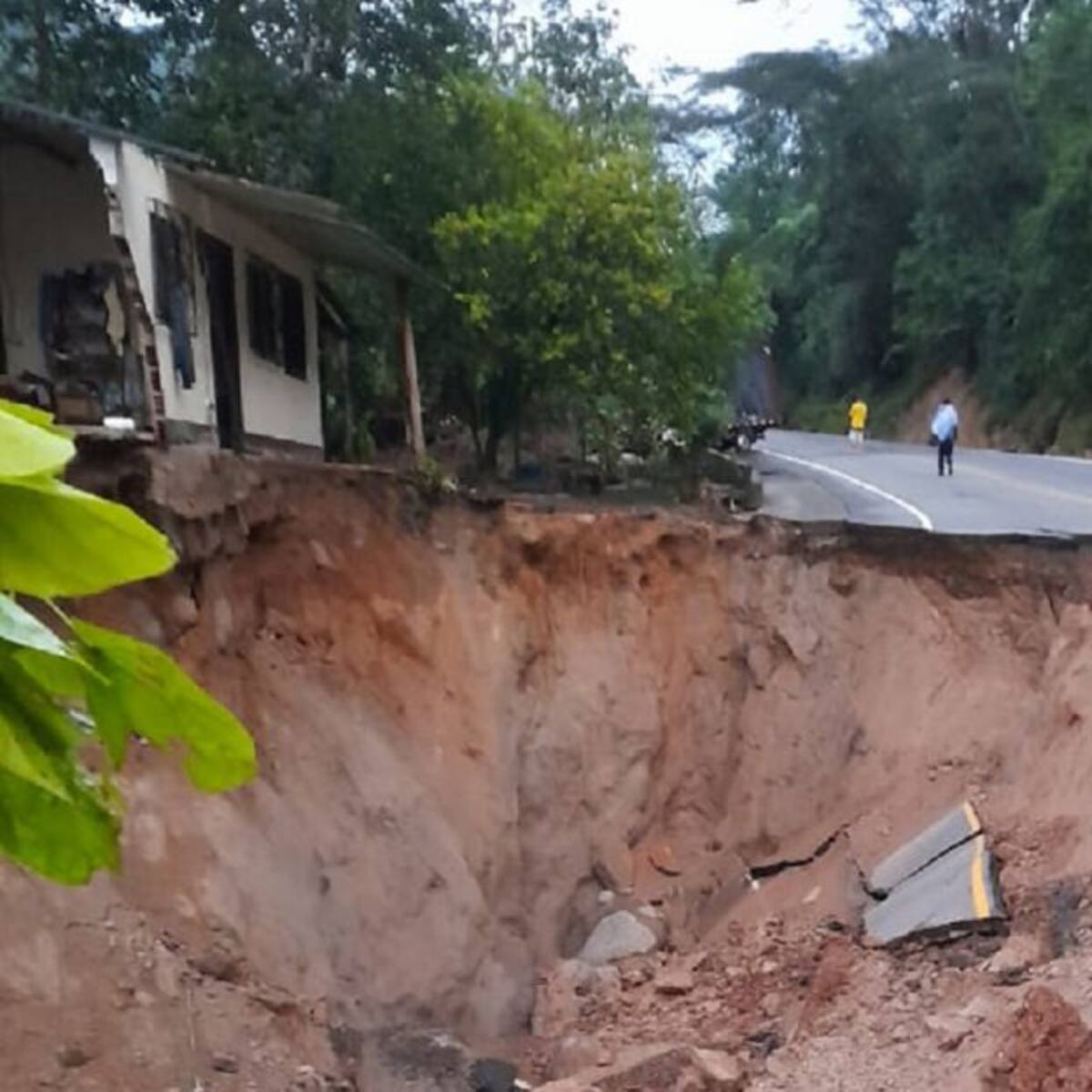 Por pérdida de la banca, la Medellín –Bogotá estará cerrada varios días