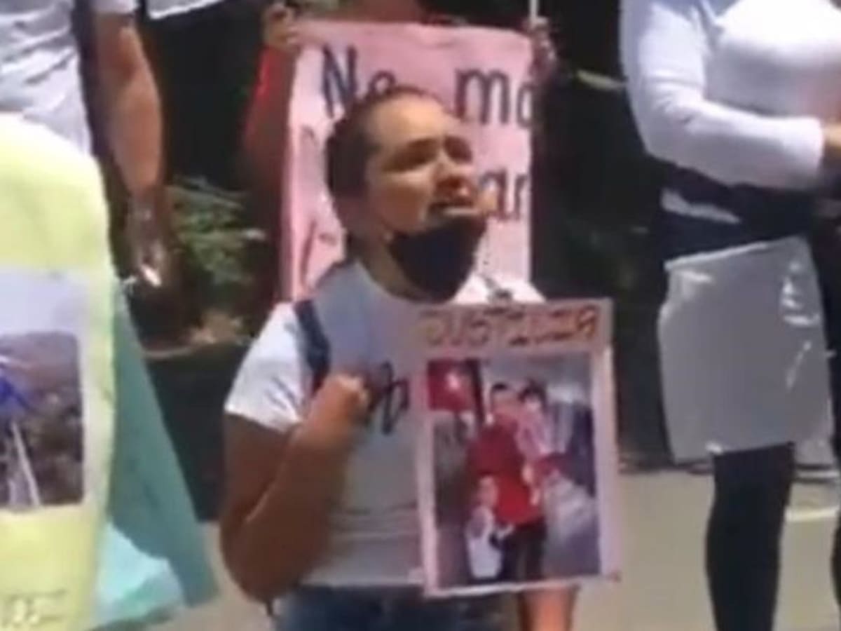 Mujer en Medellín denuncia que la Policía habría asesinado a su esposo