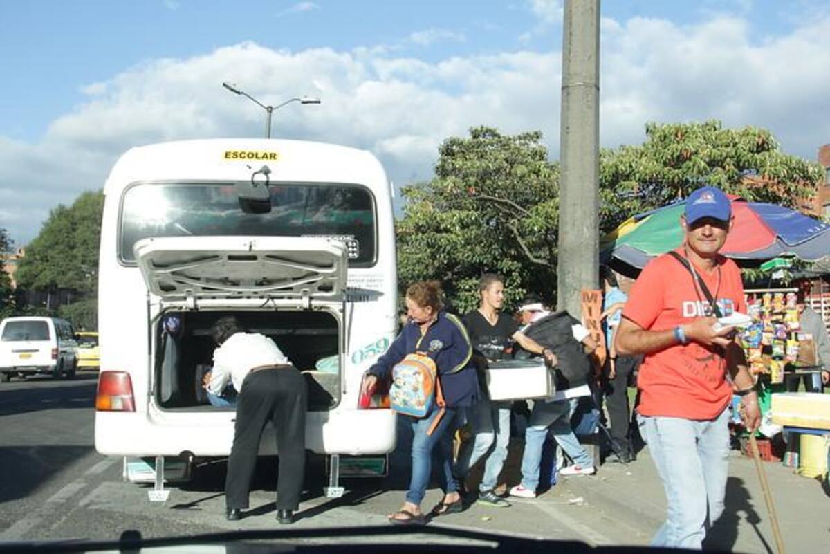 Desde el 24 de diciembre la terminal de transporte y el aeropuerto El Dorado han estado con gran afluencia de pasajeros que irán a otras ciudades o países para disfrutar de las fiestas de esta época. Fin de año no será la excepción.