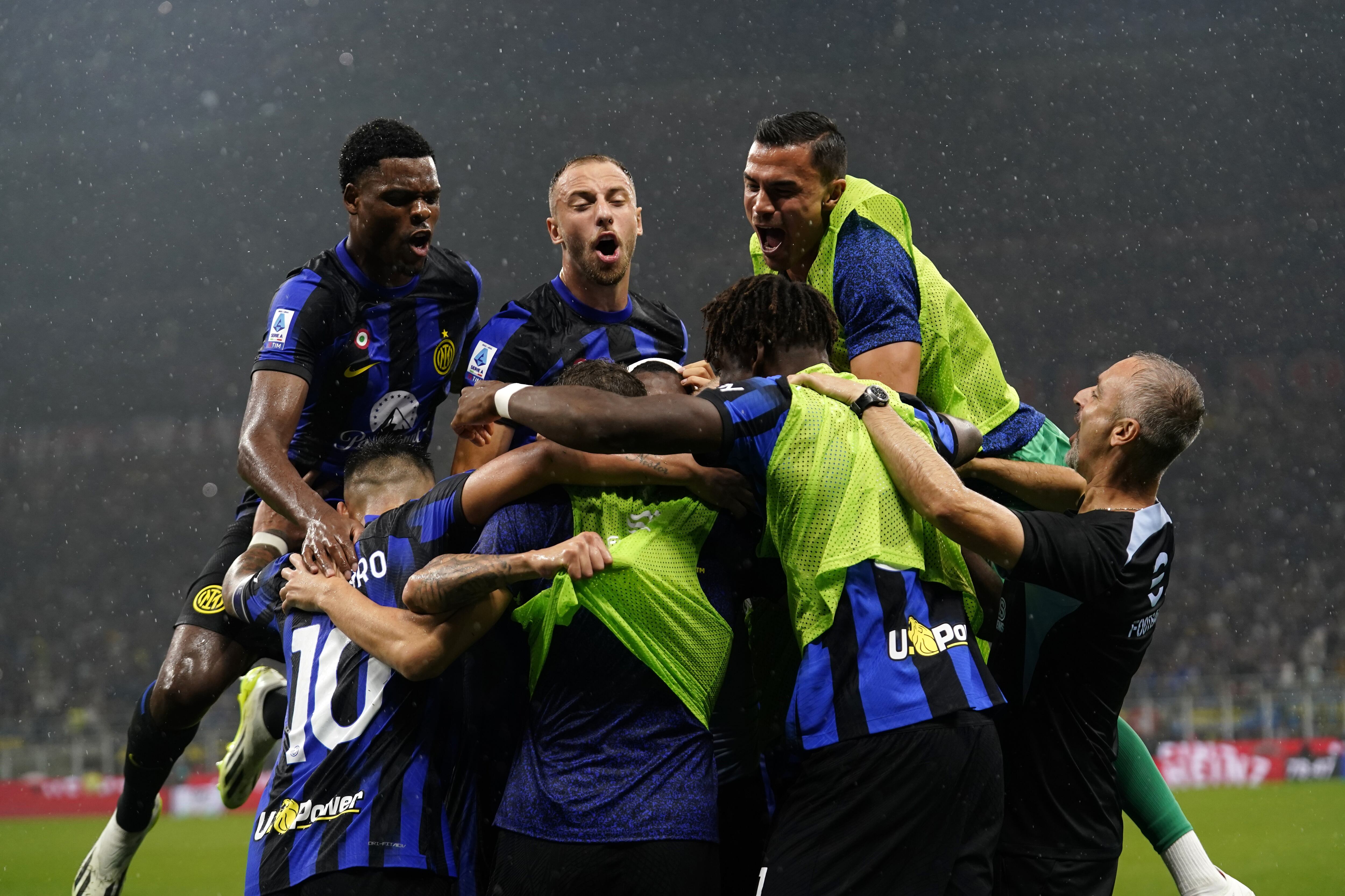 Inter celebrando el 4-1 ante el Milan. (Photo by Pier Marco Tacca/Getty Images)