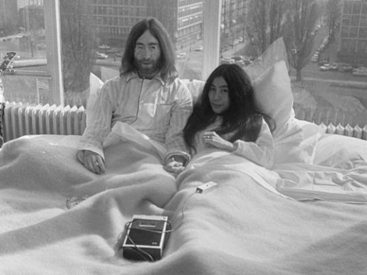 John Lennon era bisexual, según Yoko Ono