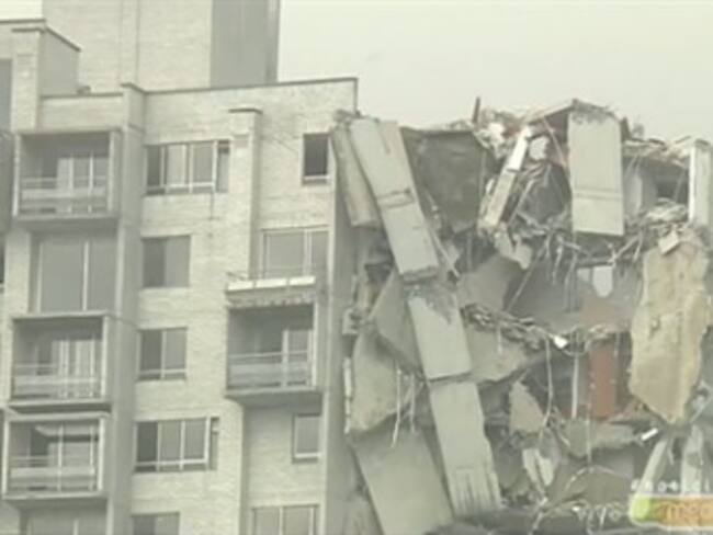 Antes de lo previsto colapsó la torre 5 del edificio Space