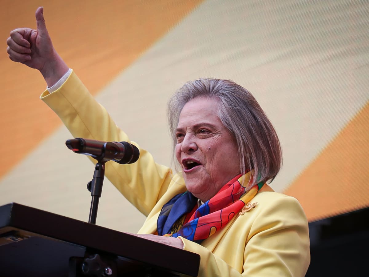 “Si no estoy en la segunda vuelta presidencial, estaré con Iván Cepeda”: Clara López