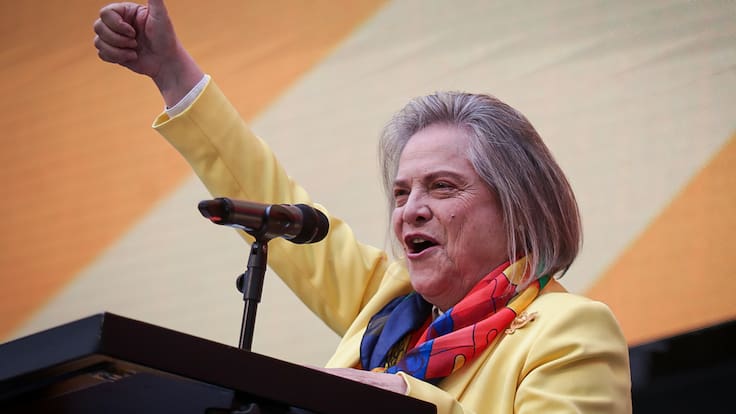 “Si no estoy en la segunda vuelta presidencial, estaré con Iván Cepeda”: Clara López