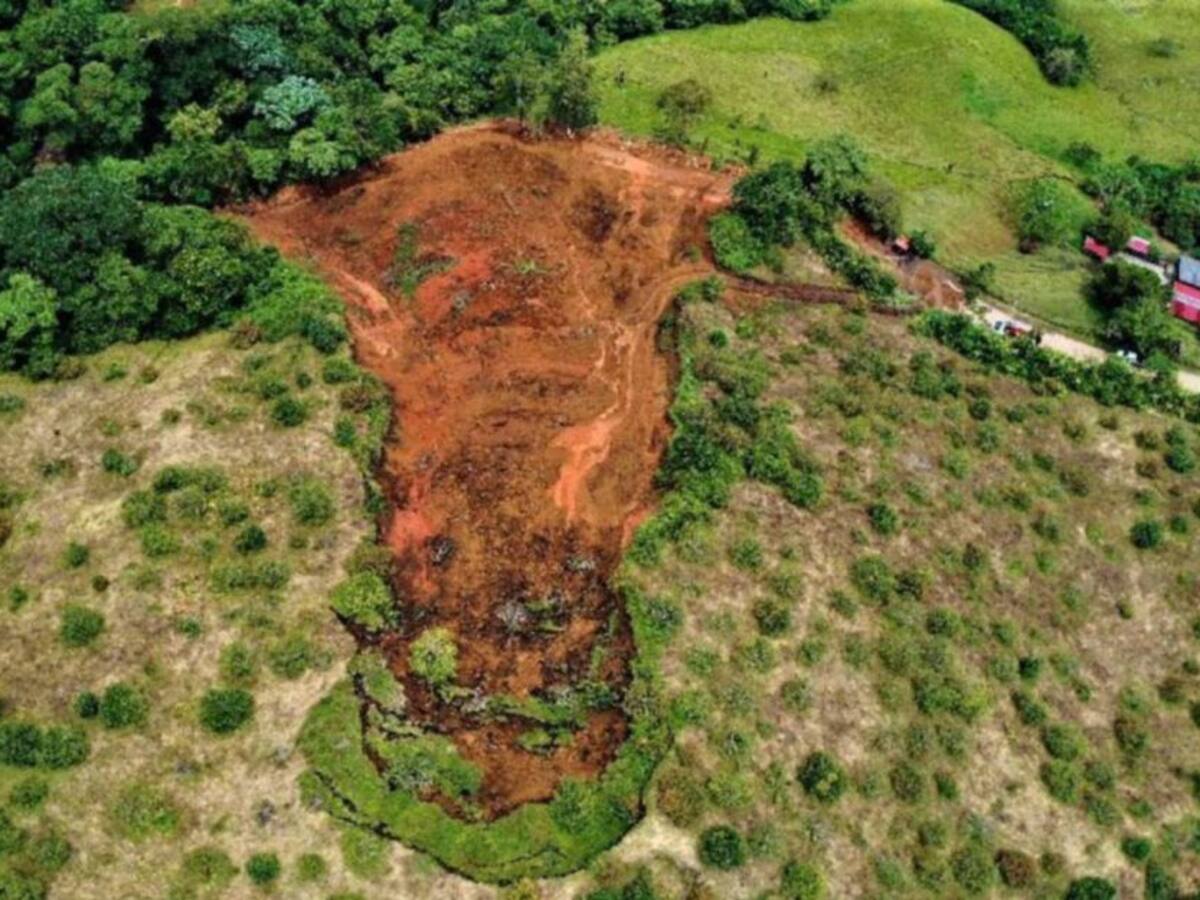 Destinan más recursos para arreglar la vía Pereira - Marsella