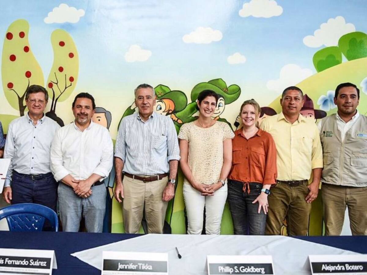 En Cáceres, legalizarán predios de 200 escuelas rurales