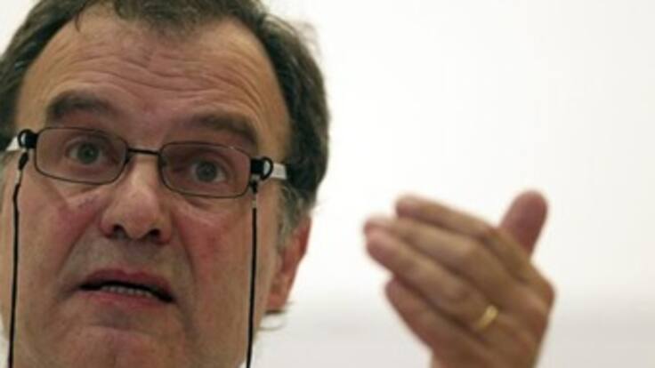 Jorge Segovia gana presidencia de fútbol chileno y marca fin de la Era Bielsa