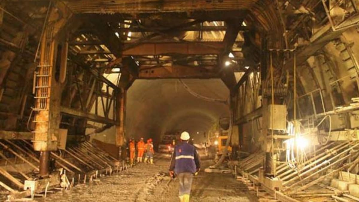 El Túnel de la Línea entraría en funcionamiento en el año 2018: Director del Invias Carlos García