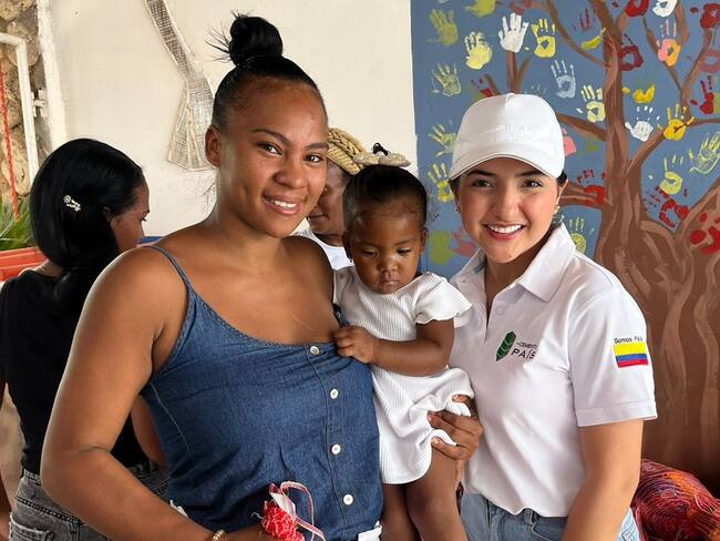 Cemento País y aliados llevan alegría a Tierra Bomba en Cartagena