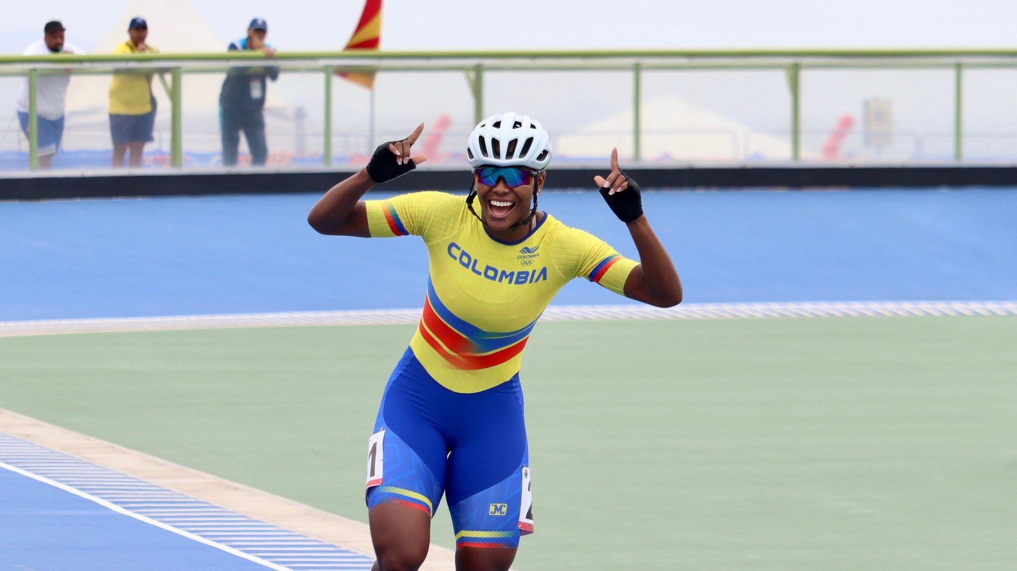 Kollin Castro ganó medalla de oro en el patinaje de velocidad / Twitter: Mindeportecol.
