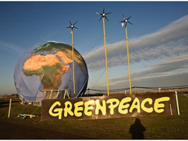 Greenpeace llegó a Cartagena para defender páramos del país.