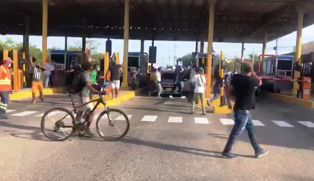 El alcalde Dau pidió a la concesión suspender el cobro pero aseguran que el contrato está vigente