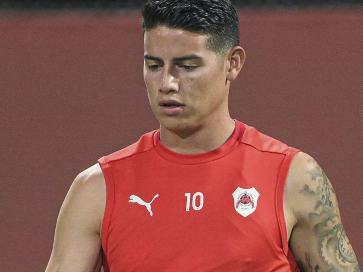 Equipo de James no levanta cabeza, pero ya habría fecha de su debut