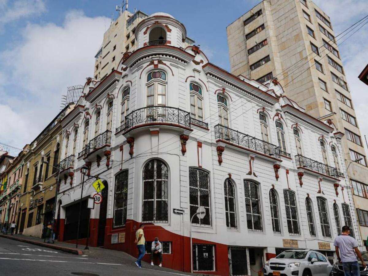 Preocupación por uso excesivo de publicidad en el centro histórico de la ciudad