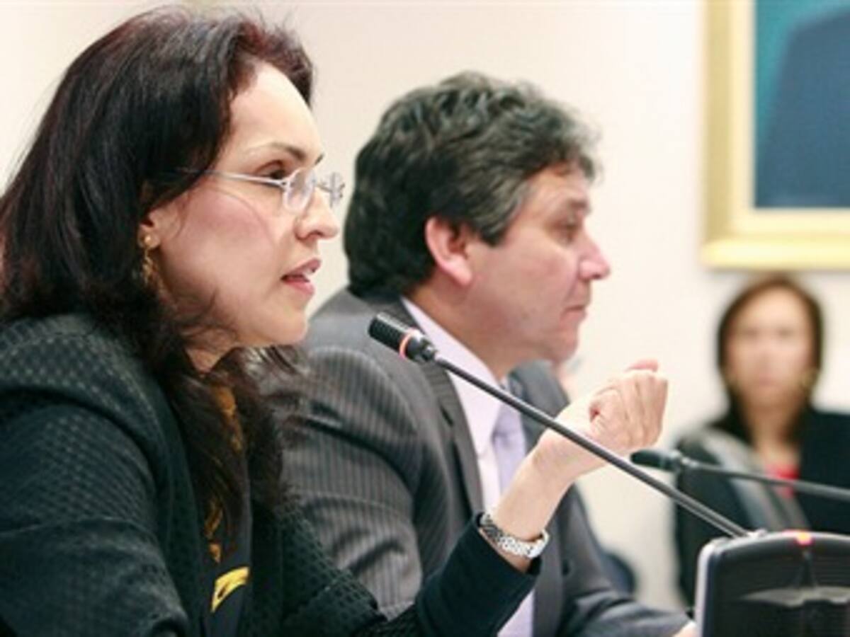 Fiscal general pide renuncia a toda la 'cúpula' en plena época de polémica