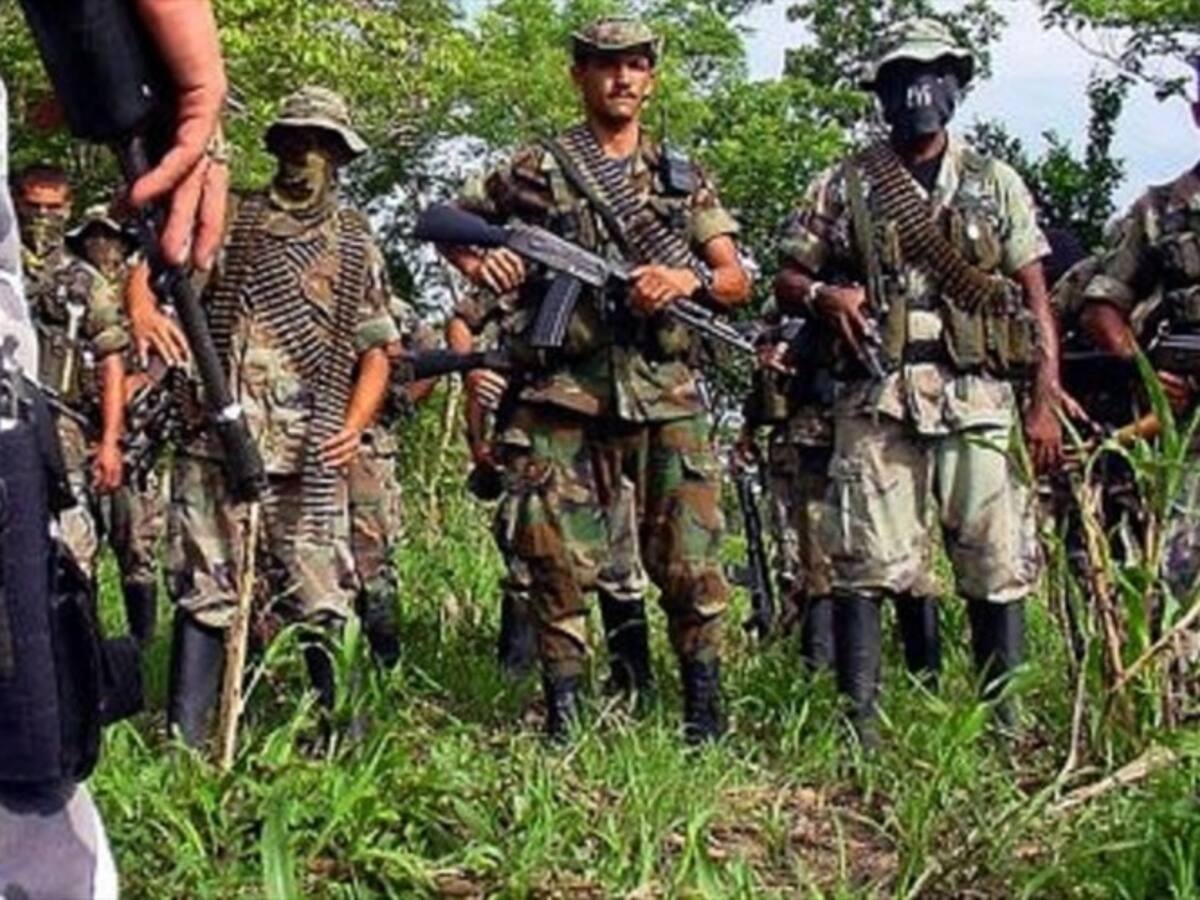 ¿Decreto propiciaría que exparamilitares de Justicia y Paz puedan entrar a la JEP?