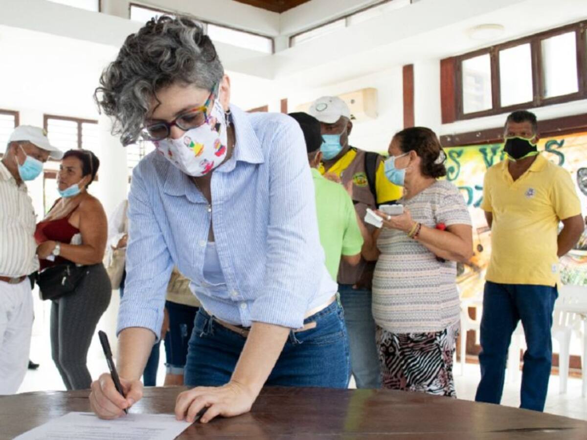 Firmaron acta de inicio para remodelación del Centro Cultural de El Pozón