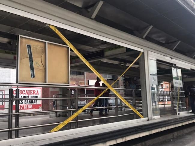 Metrolínea suspende operación en estación Diamante