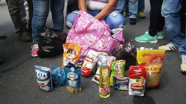 Por unidades los venezolanos comercializan los productos en Cúcuta.