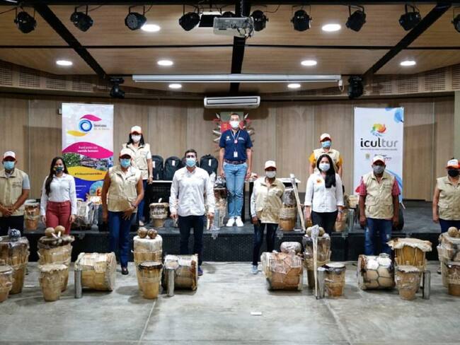 Gobernación de Bolívar entrega dotación a 24 bibliotecas del departamento