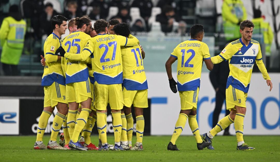 Los jugadores de la Juventus festejan el gol de Juan Guillermo Cuadrado.