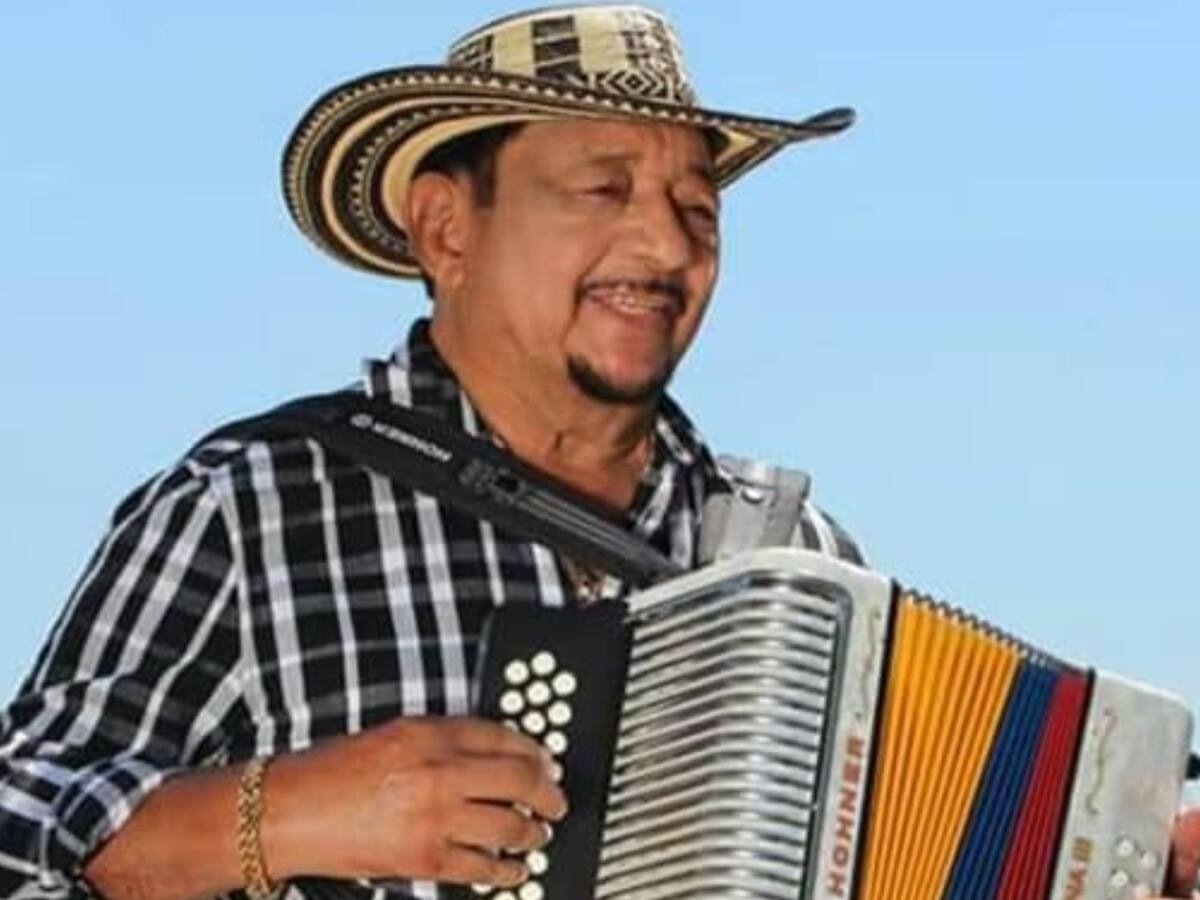 “Mi padre no murió de isquemia cerebral... mi padre es universal”: Patricia Meza