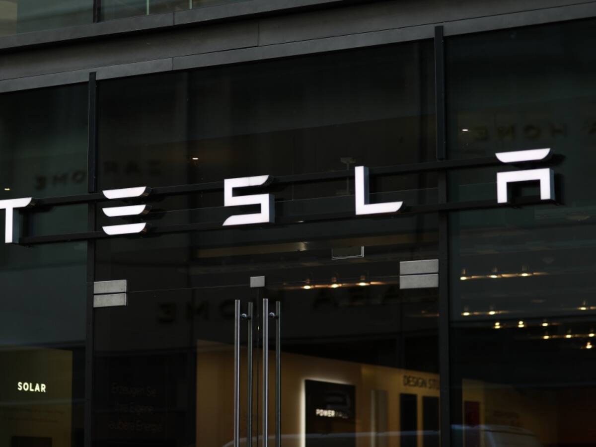 Tesla invierte 1.500 millones de dólares en bitcoin