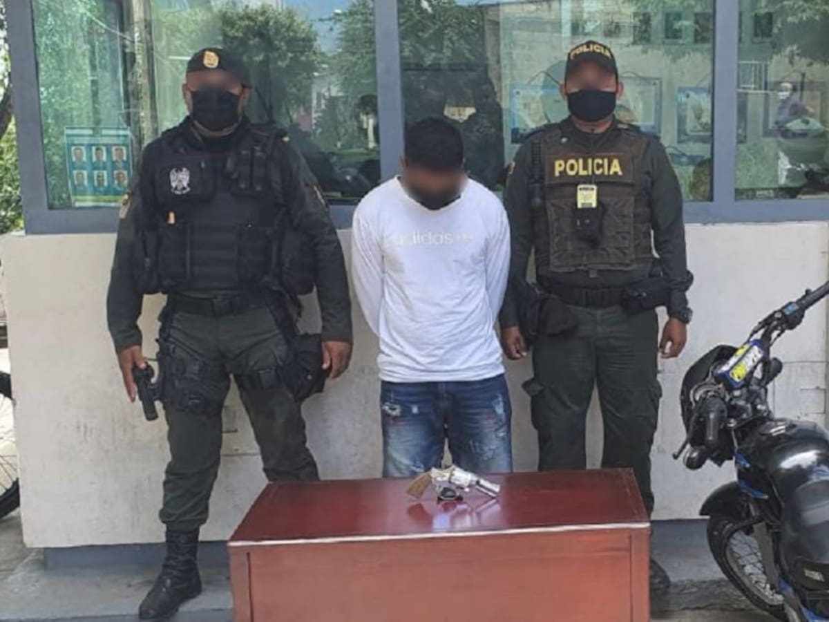 Capturado con un arma de fuego presunto delincuente en Cartagena