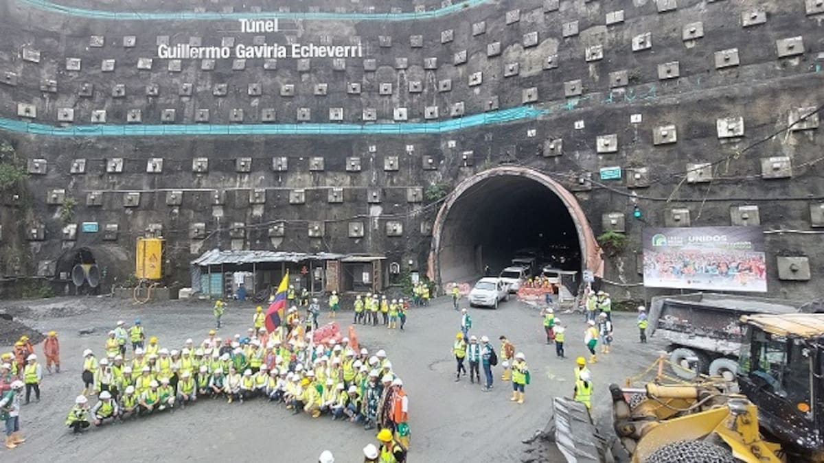 Mintransporte está contando con el primer aporte que se hizo al Túnel del Toyo: gobernador