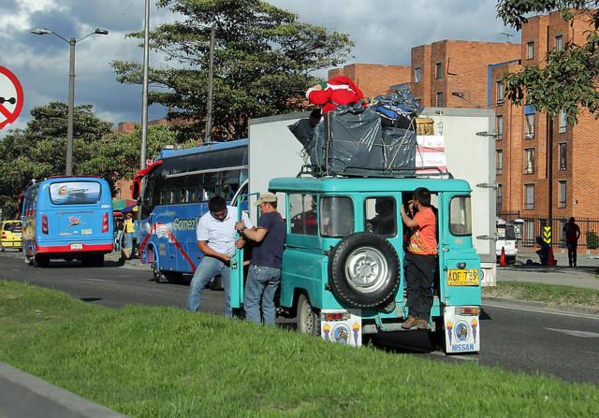 Desde el 24 de diciembre la terminal de transporte y el aeropuerto El Dorado han estado con gran afluencia de pasajeros que irán a otras ciudades o países para disfrutar de las fiestas de esta época. Fin de año no será la excepción.