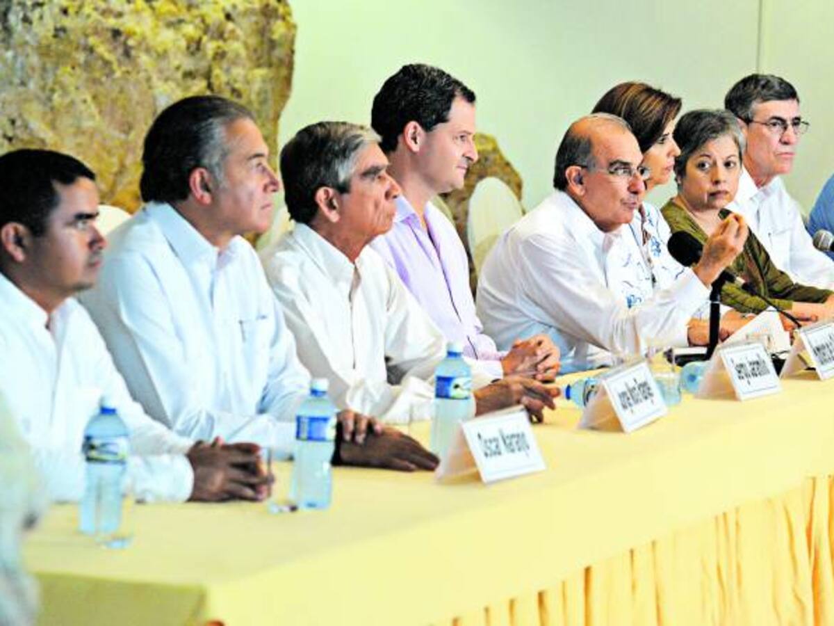 Llegan a Cuba negociadores del Gobierno para primera ronda de paz del 2016