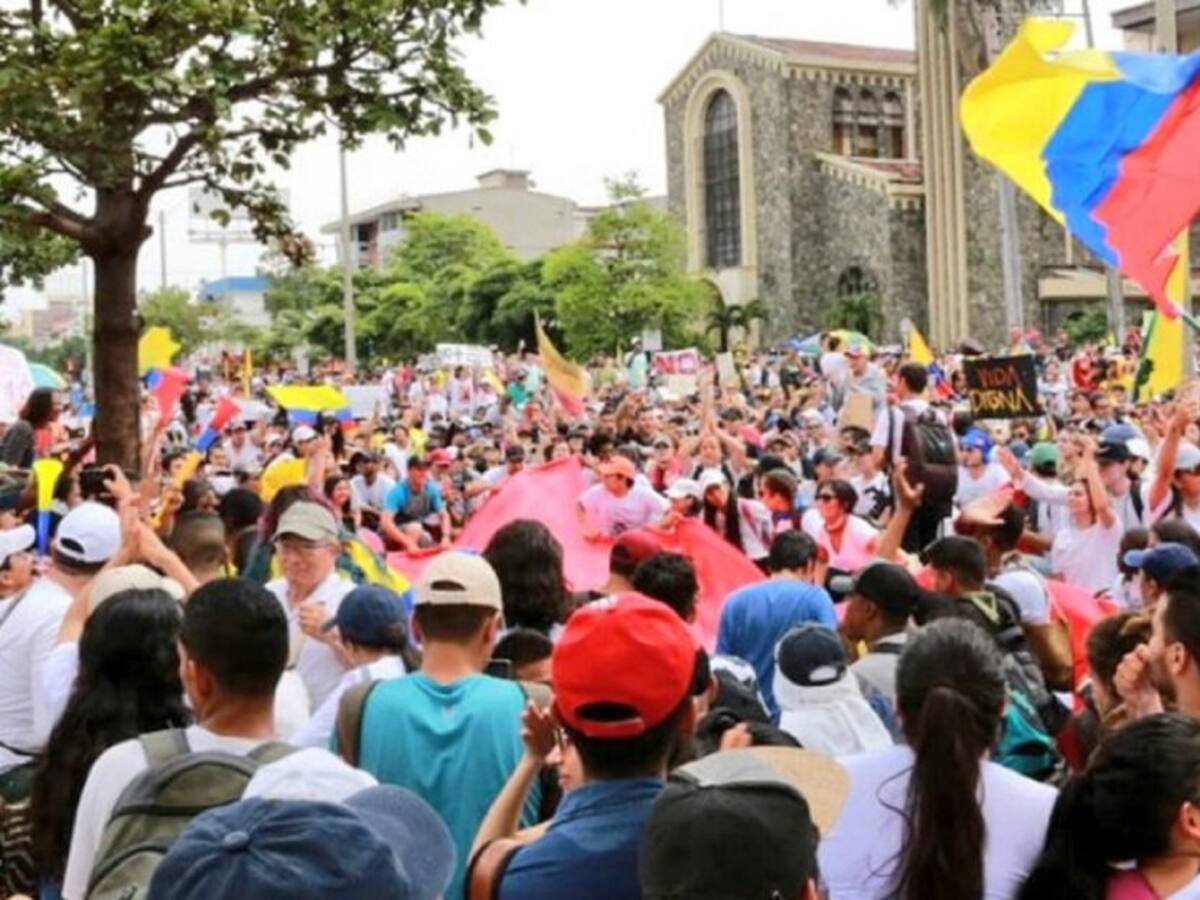 En Cali hubo presentación de artistas y aglomeraciones sin protocolos