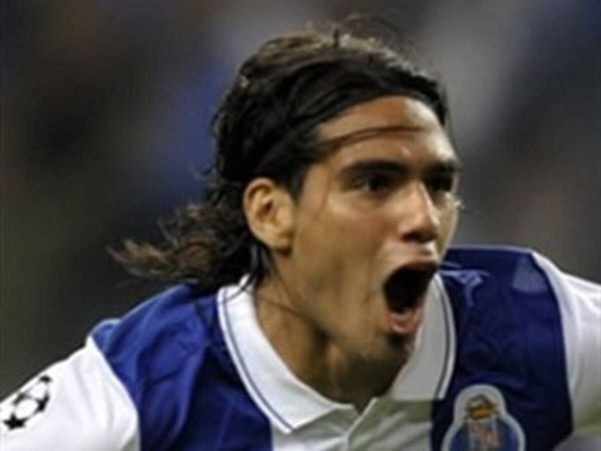 Falcao anota el mejor gol latino de las Ligas europeas
