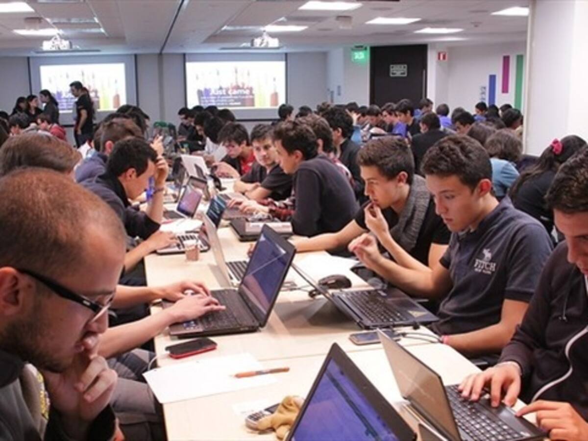 Gobierno anuncia 45 mil millones para apoyar el primer empleo en Antioquia