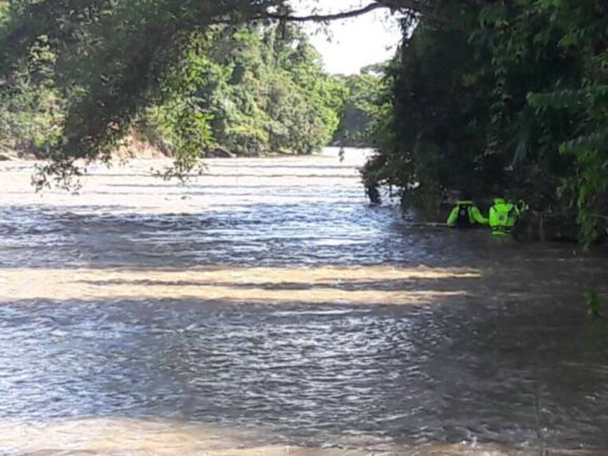 Desocuparán un embalse en Santander para buscar a un niño perdido