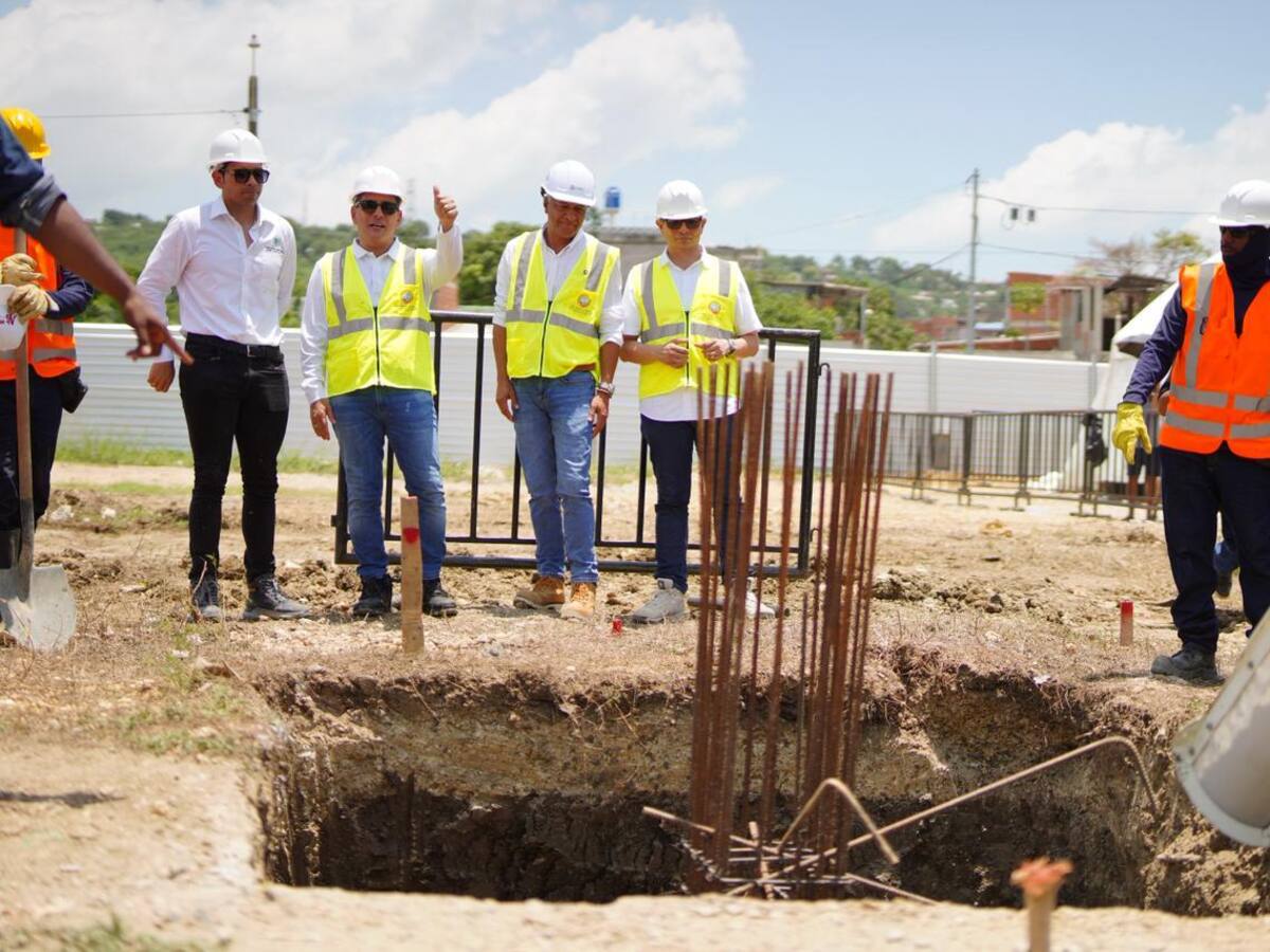 Inicia construcción del megacolegio de Cerros de Albornoz y Antonio José de Sucre