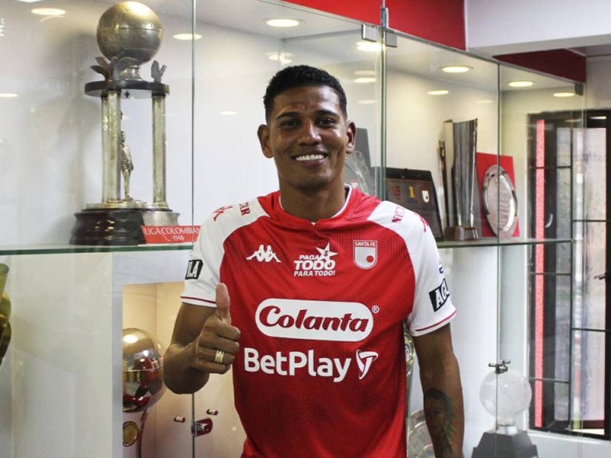 Alex Mejía: "Nacional no fue transparente y Santa Fe me abrió las puertas"