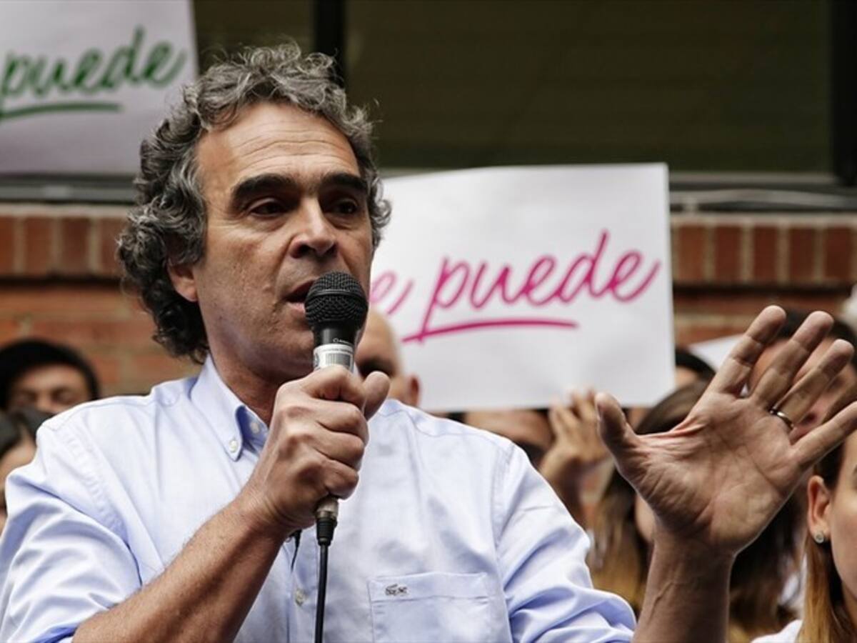Sergio Fajardo fue proclamado como candidato presidencial de la Coalición Colombia