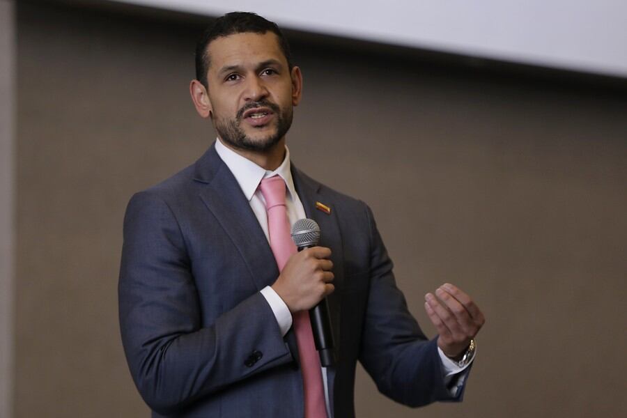 El ministro del Interior, Daniel Palacios, aseguró en diálogo con La W que la instrucción es que las entidades acaten las decisiones.