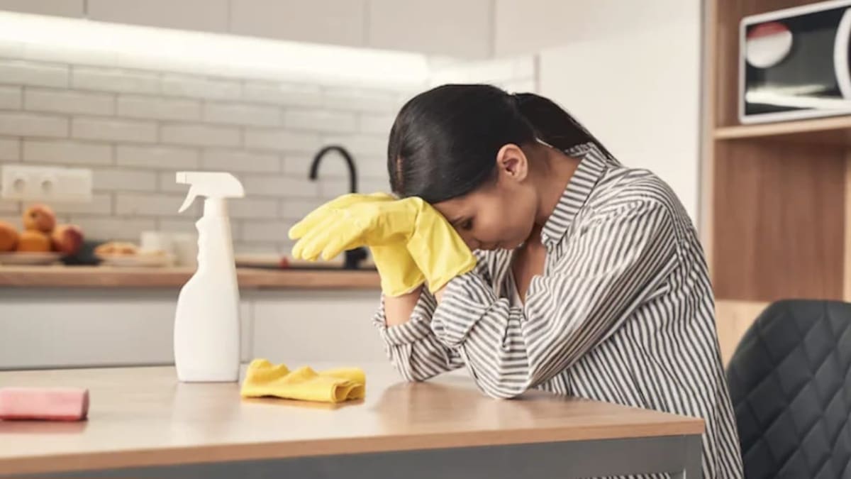 Las mujeres trabajan más en actividades no remuneradas