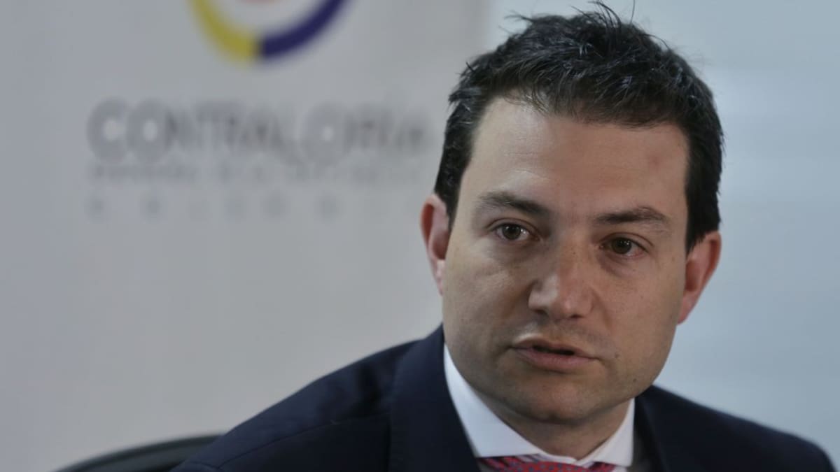 "He tomado en serio el aislamiento para pasar tiempo en familia": Contralor