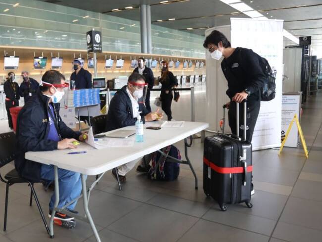 Con la cepa se hace urgente PCR en aeropuertos: Abogado