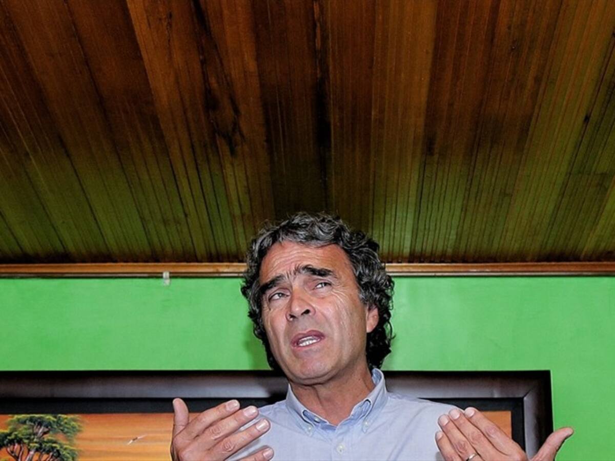 Aquí está faltando la eficacia y la conducción: Sergio Fajardo