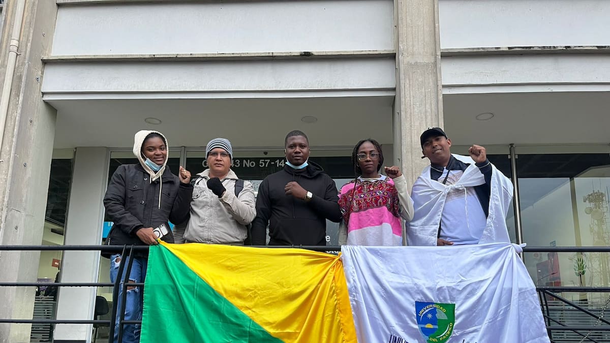 Protesta de estudiantes de la Universidad del Pacífico llega al Ministerio de Educación en Bogotá